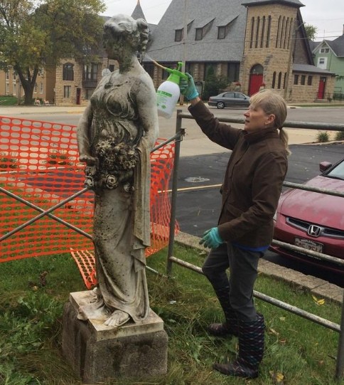 Freeport's former Carnegie Library statues get a facelift