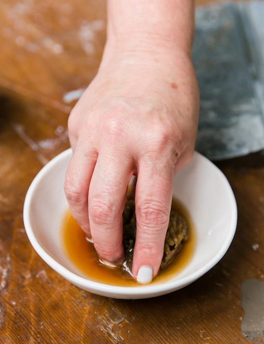 Antiquing Glaze-Amy Howard at Home®-Atlas Preservation